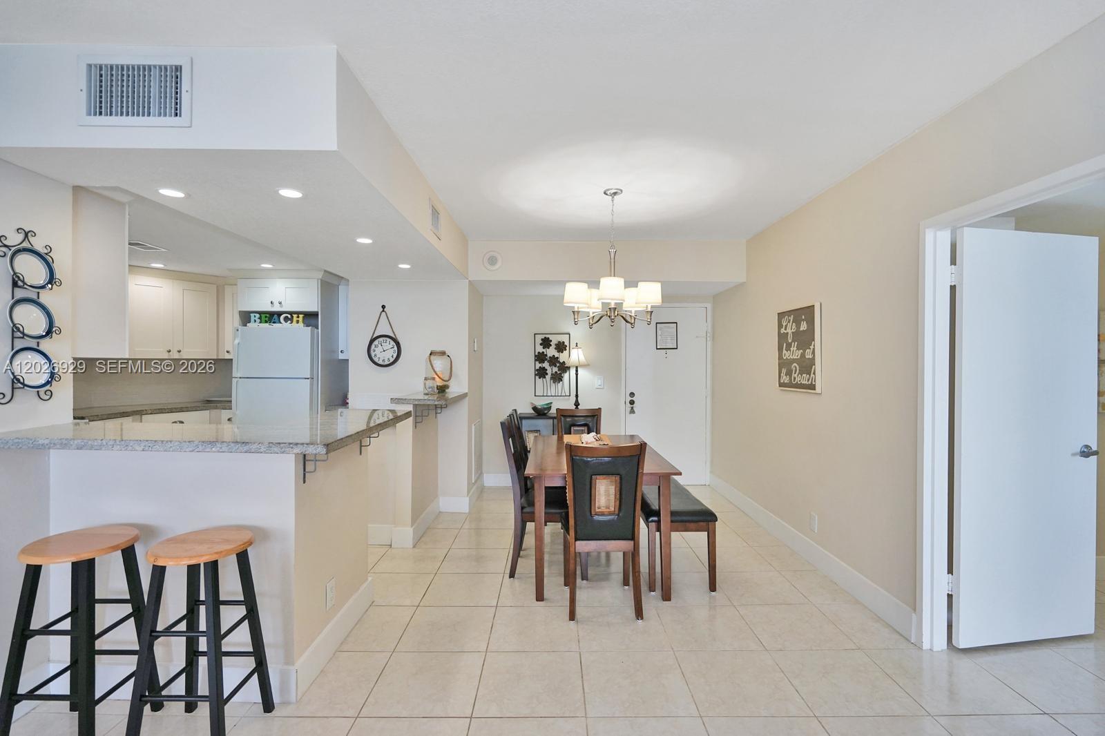 3725 S Ocean Drive 1216 Property Photo 8