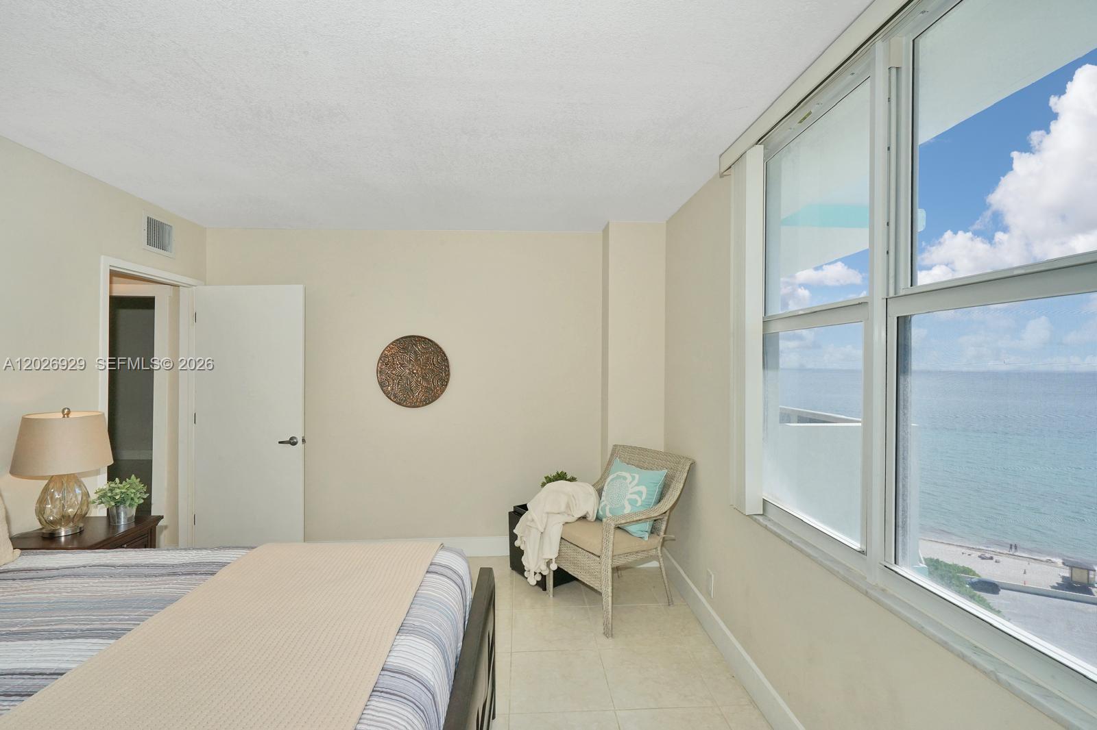 3725 S Ocean Drive 1216 Property Photo 14