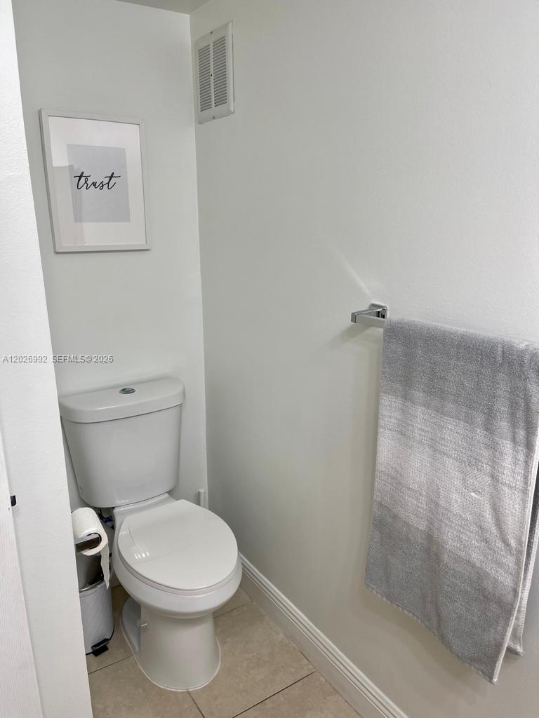 301 Racquet Club Road 305 Property Photo 13