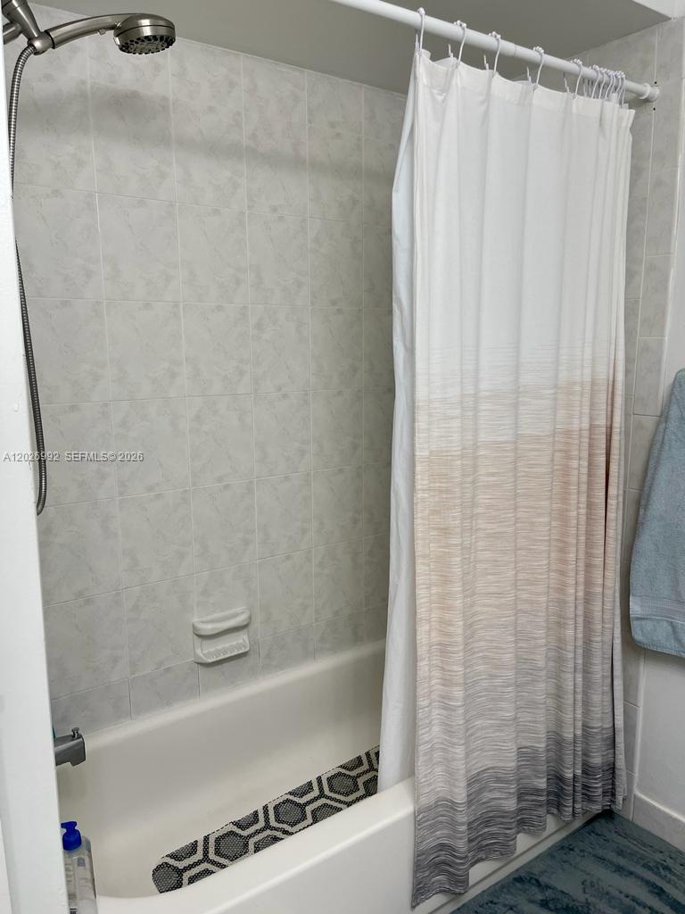 301 Racquet Club Road 305 Property Photo 14
