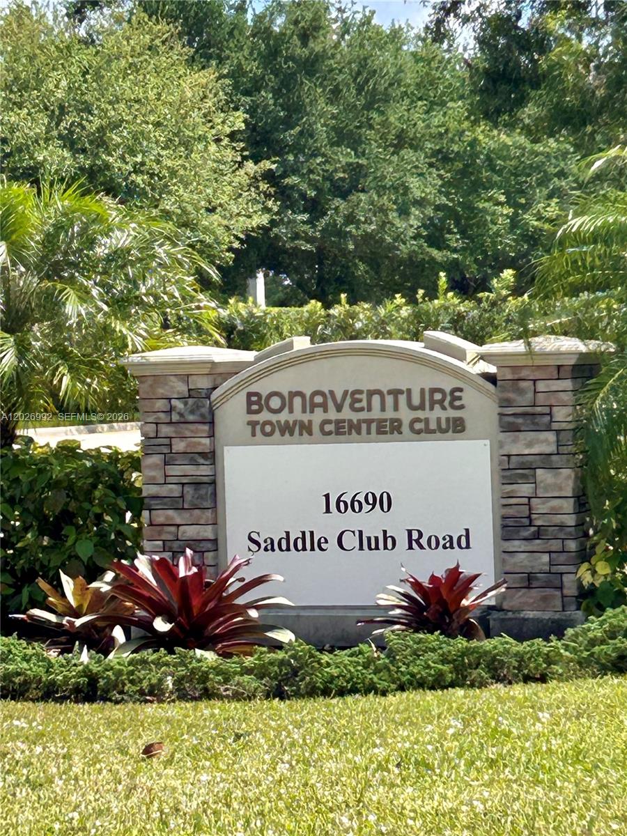 301 Racquet Club Road 305 Property Photo 29
