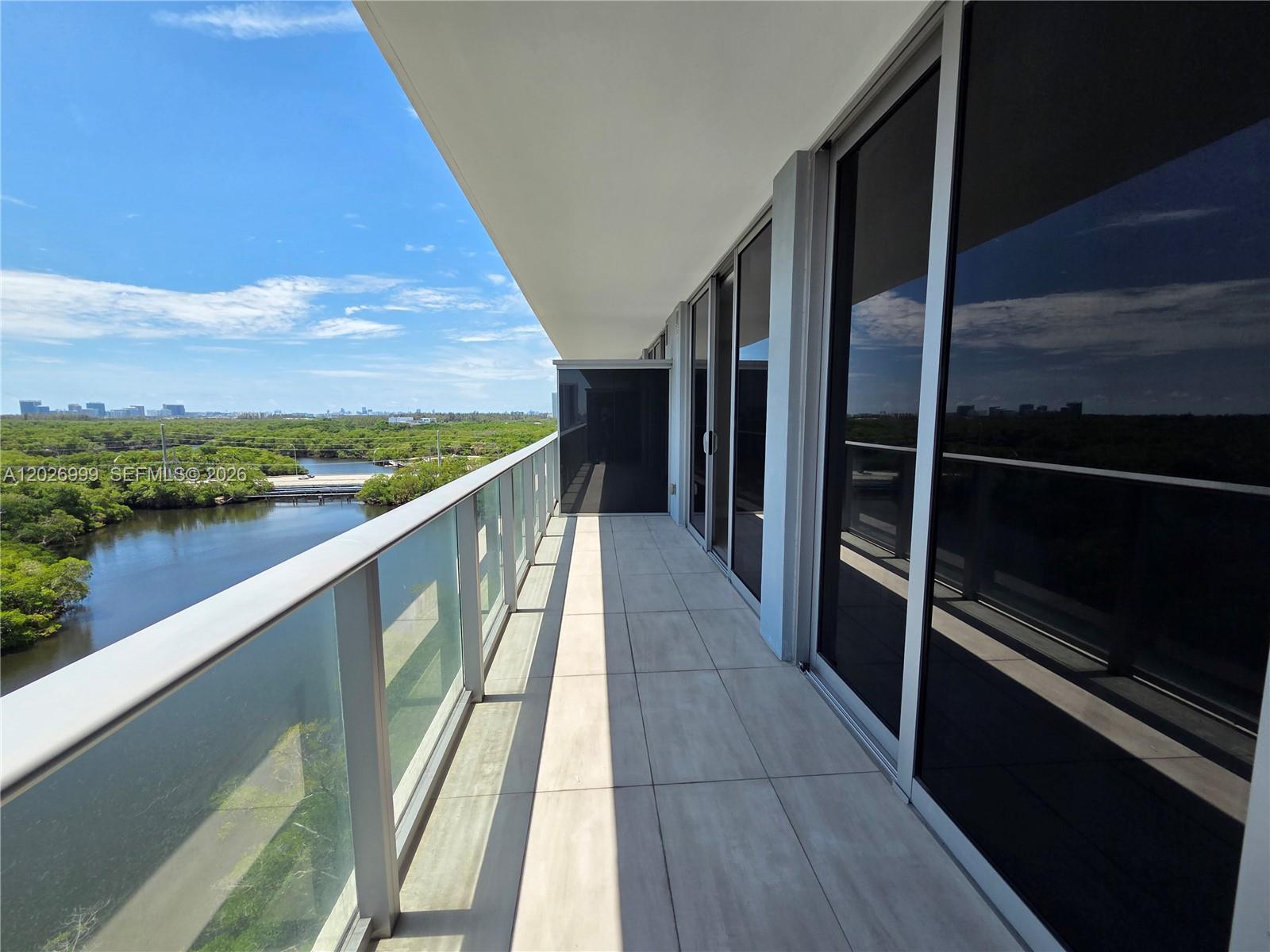 16385 Biscayne Boulevard 1019 Property Photo 8