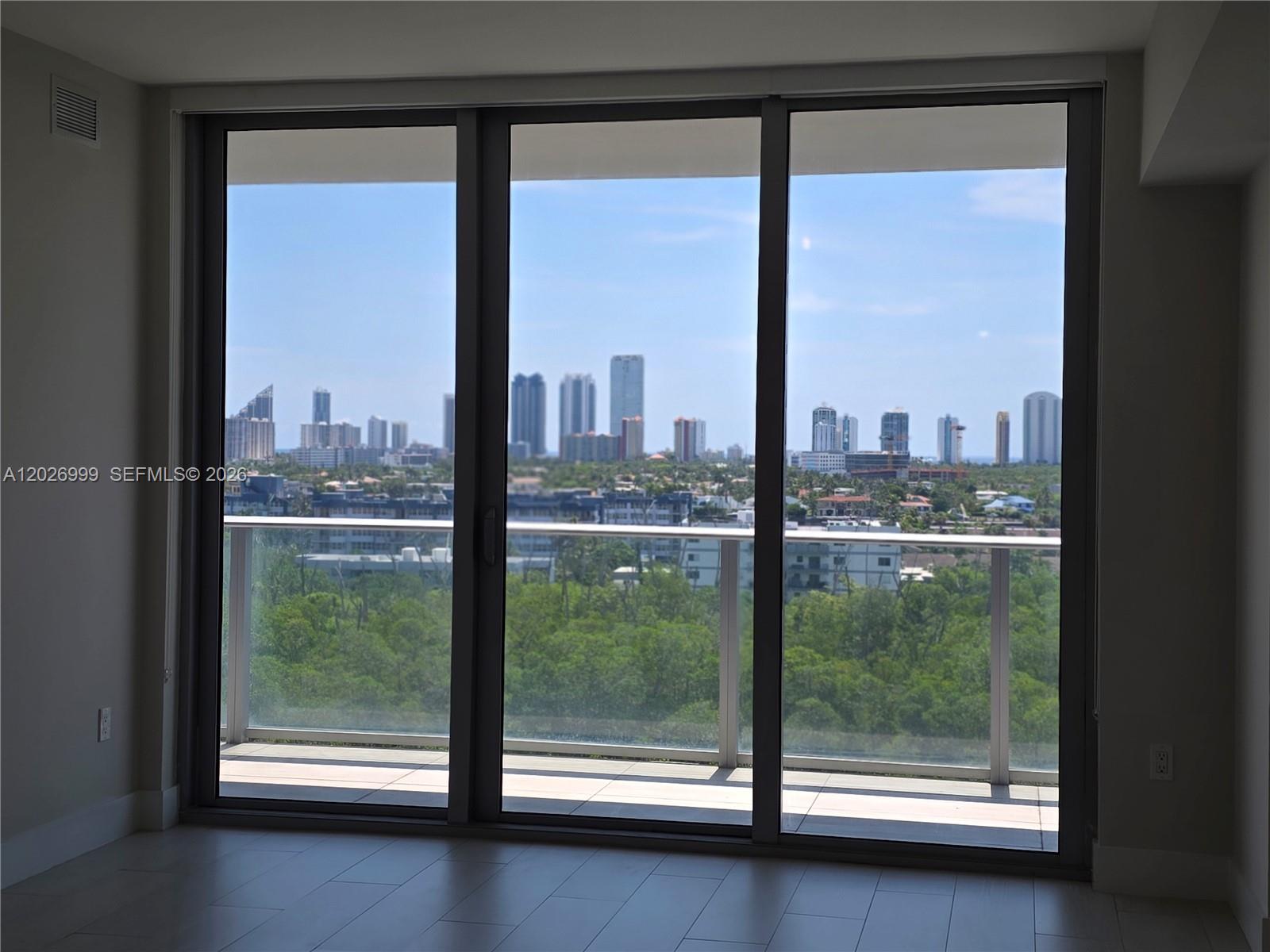 16385 Biscayne Boulevard 1019 Property Photo 11