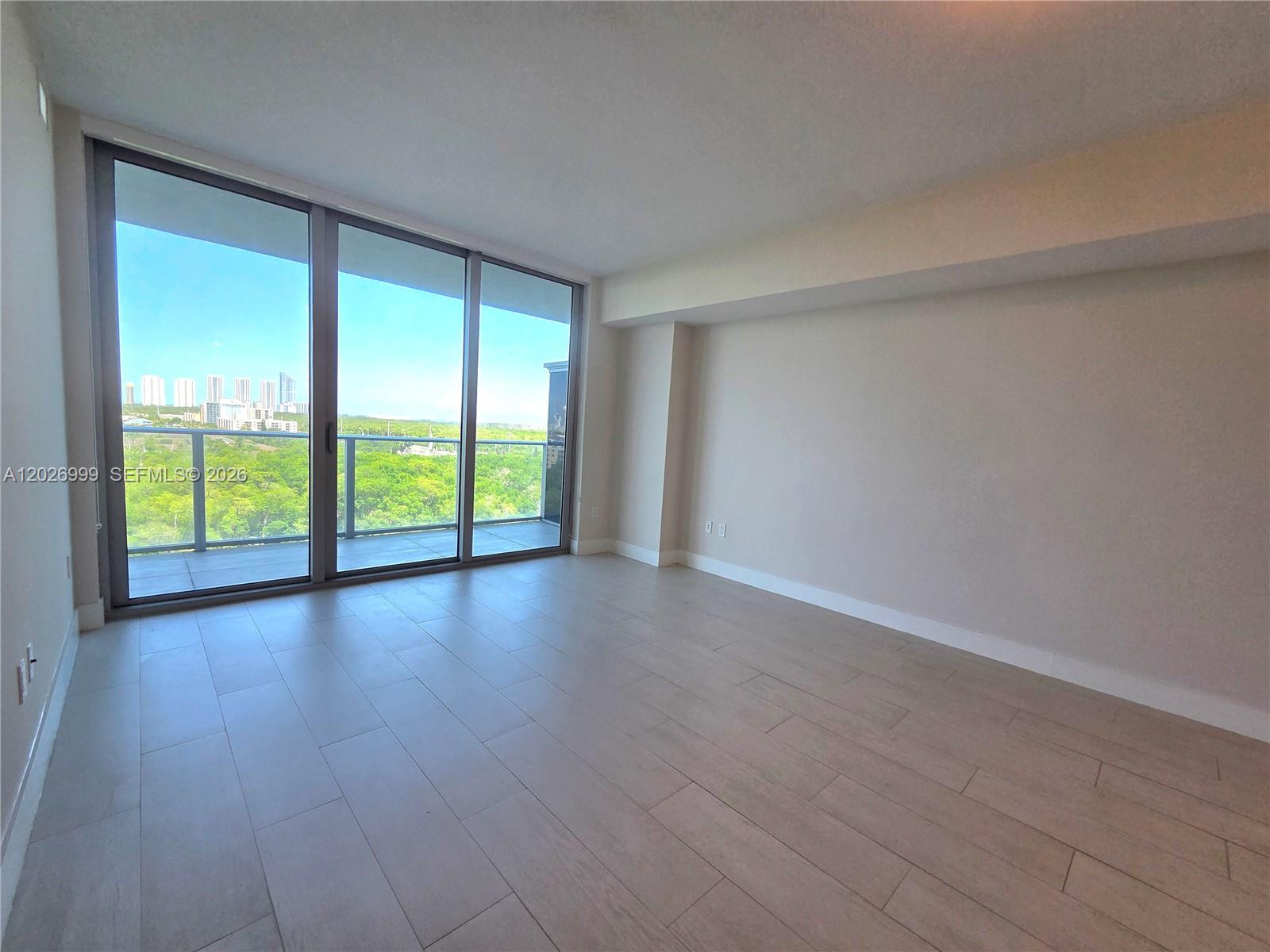16385 Biscayne Boulevard 1019 Property Photo 12