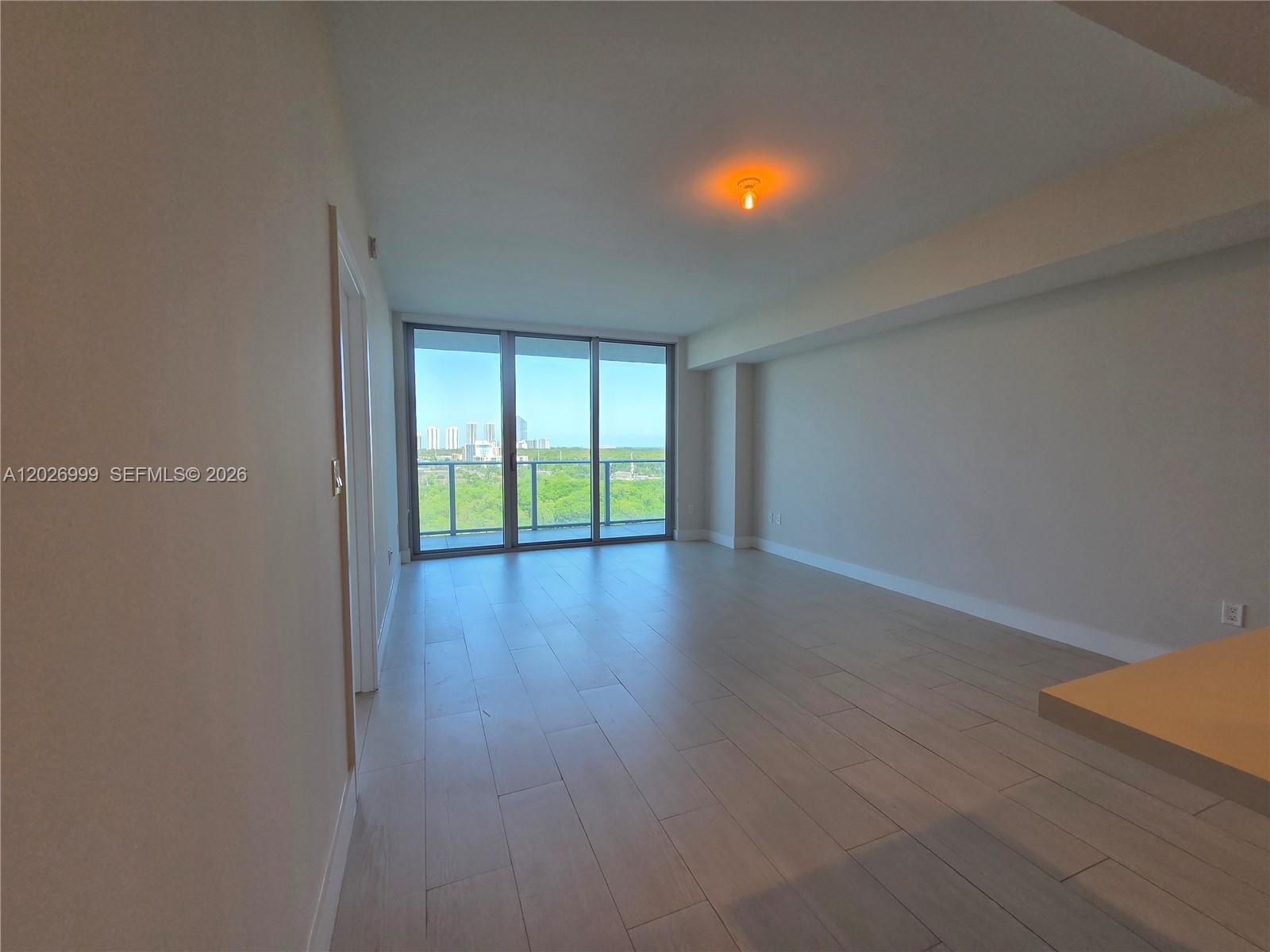 16385 Biscayne Boulevard 1019 Property Photo 16