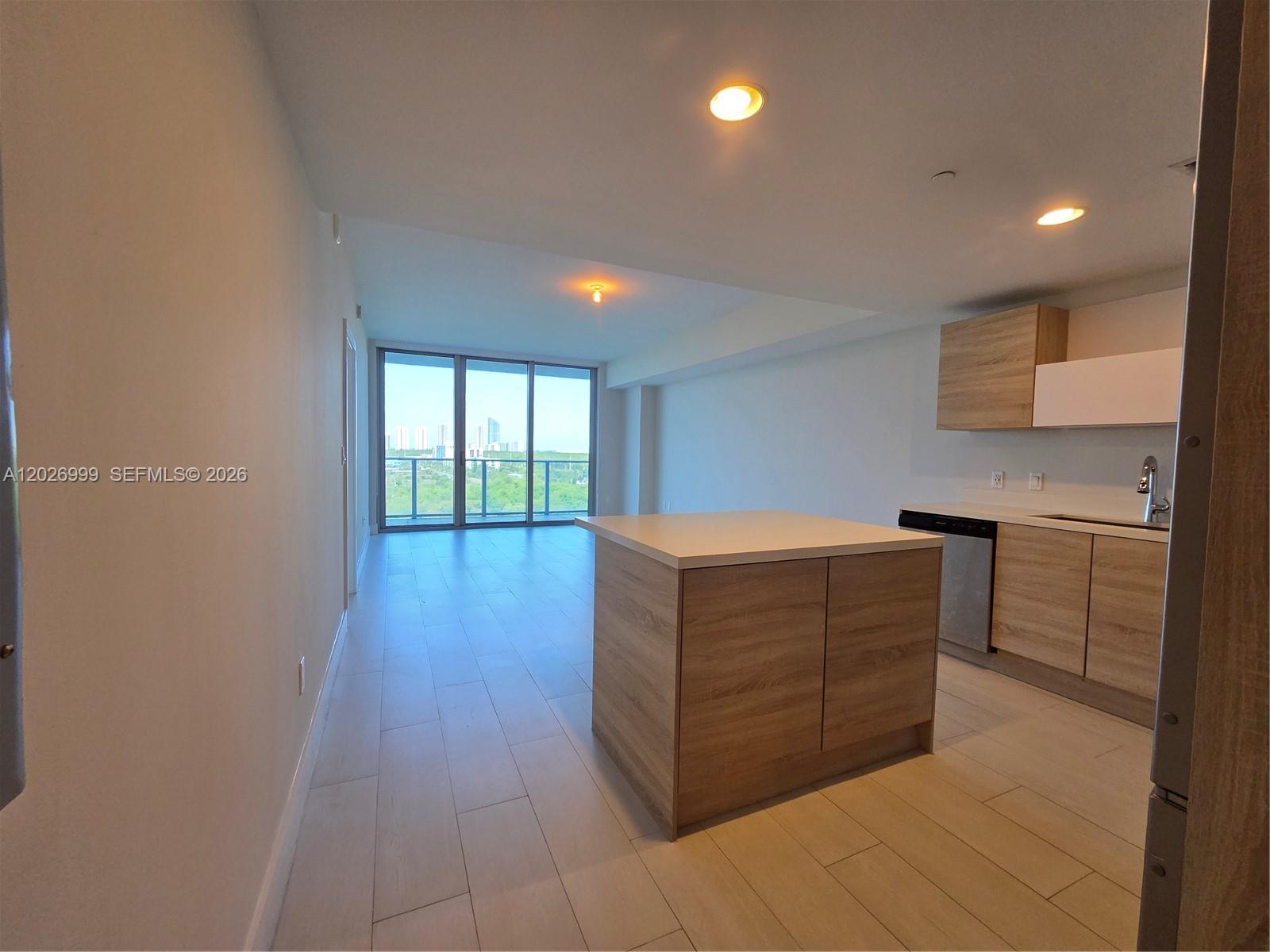 16385 Biscayne Boulevard 1019 Property Photo 21
