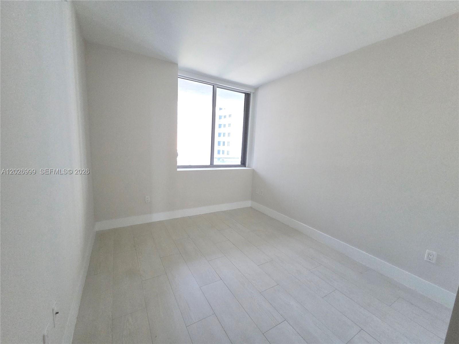 16385 Biscayne Boulevard 1019 Property Photo 25
