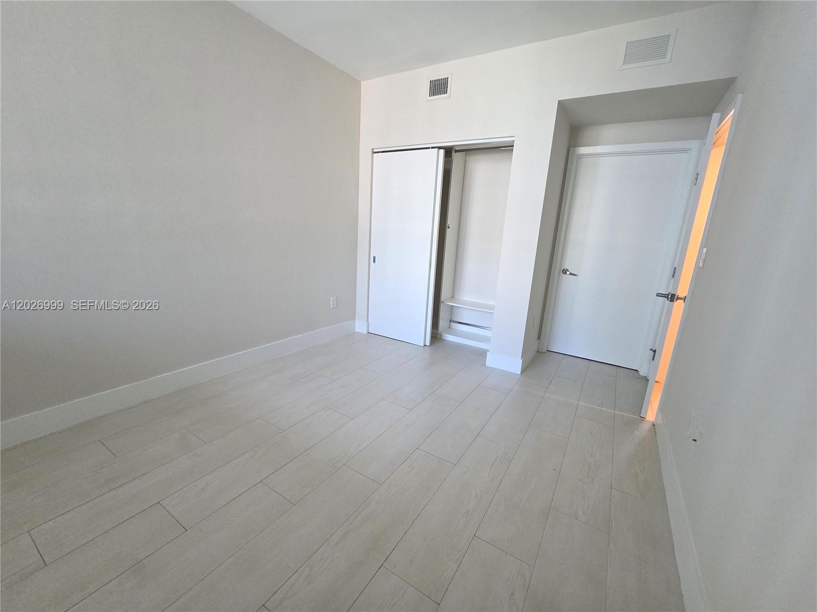 16385 Biscayne Boulevard 1019 Property Photo 27