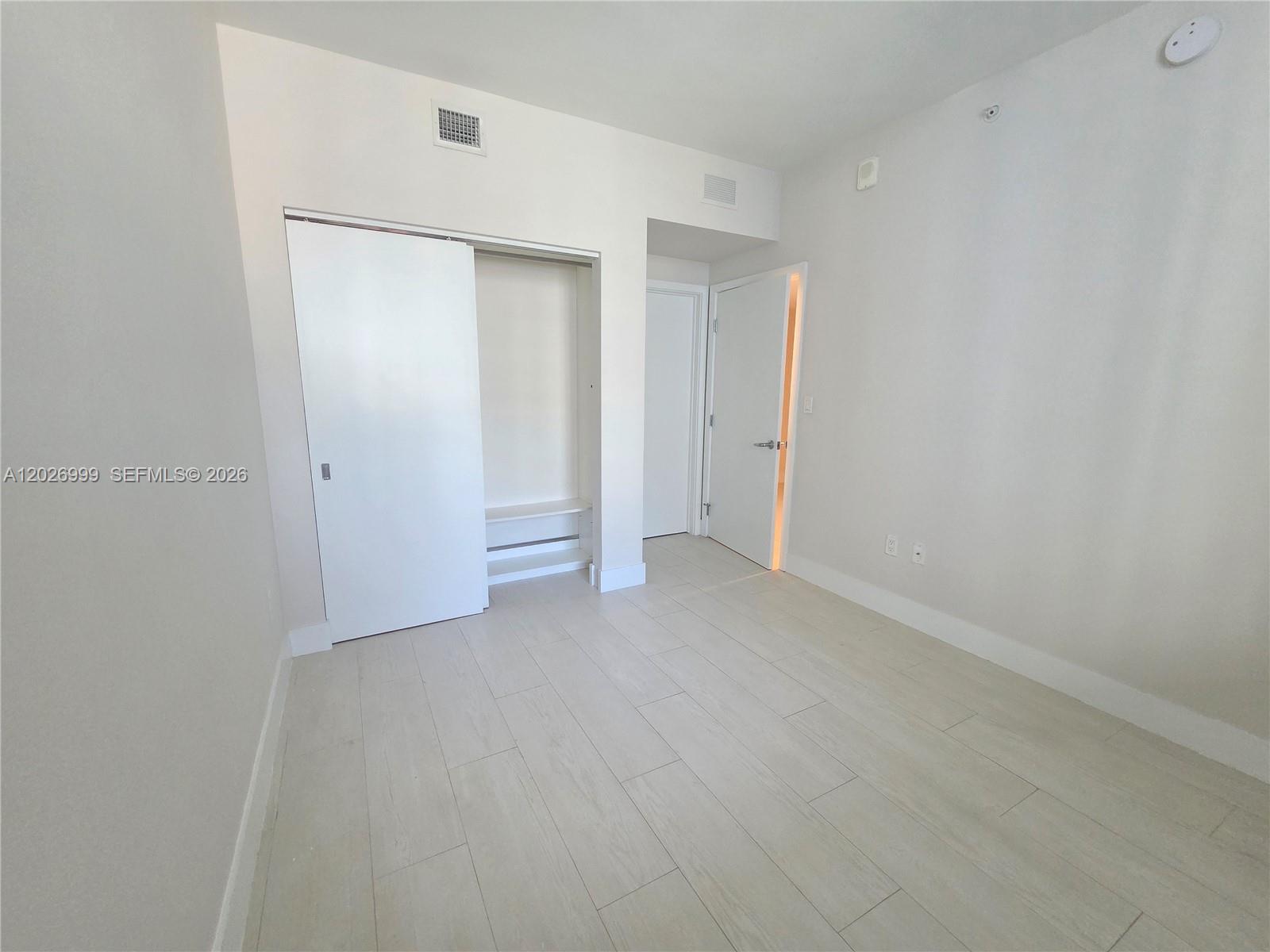 16385 Biscayne Boulevard 1019 Property Photo 28