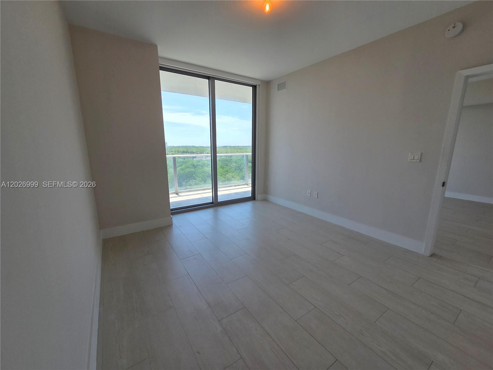 16385 Biscayne Boulevard 1019 Property Photo 32