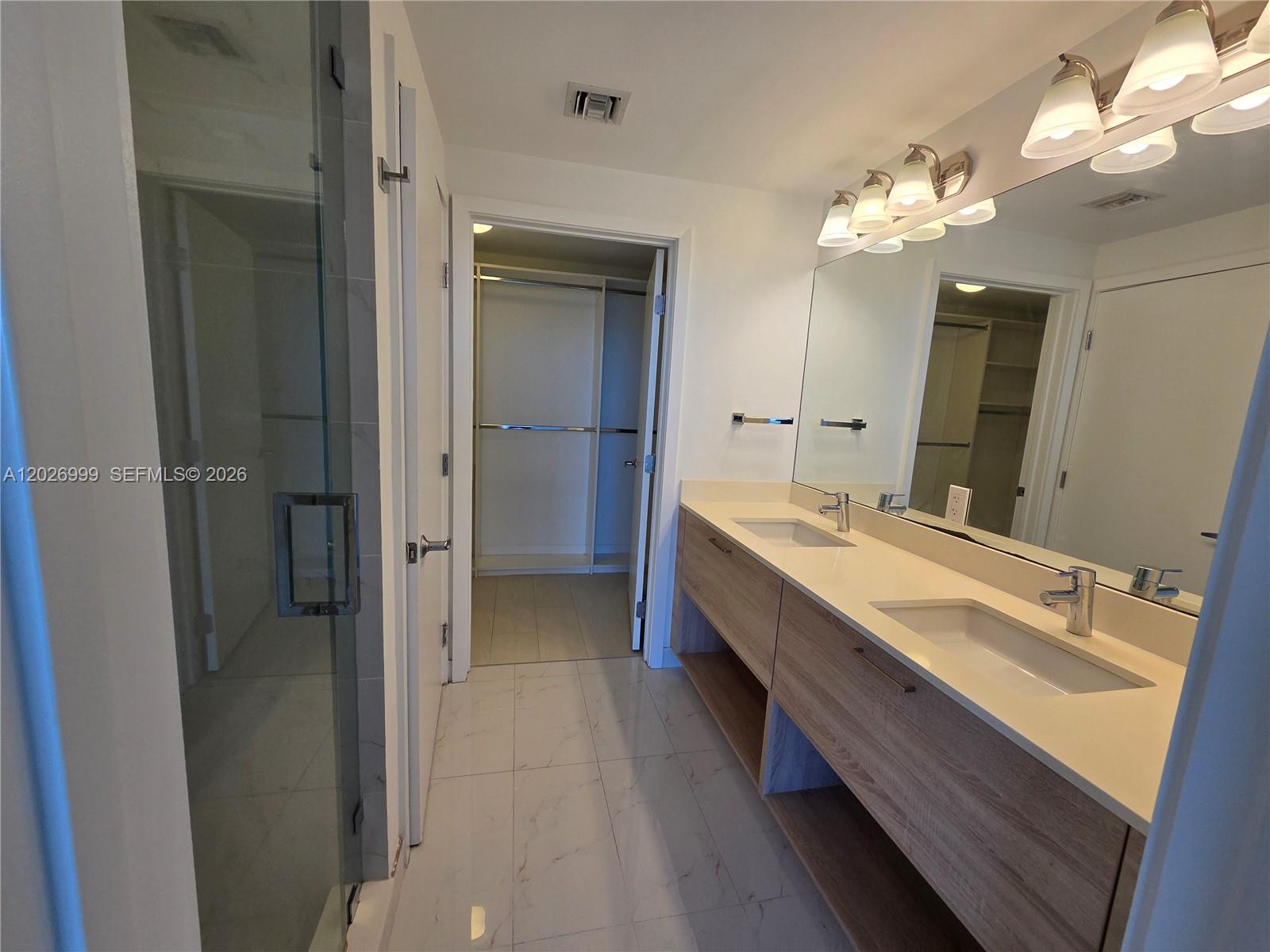 16385 Biscayne Boulevard 1019 Property Photo 36