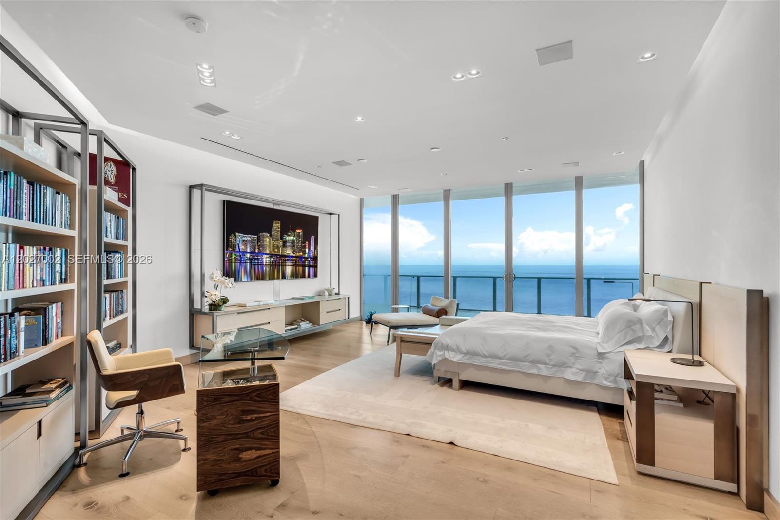 350 Ocean Drive Lph2n Property Photo 18