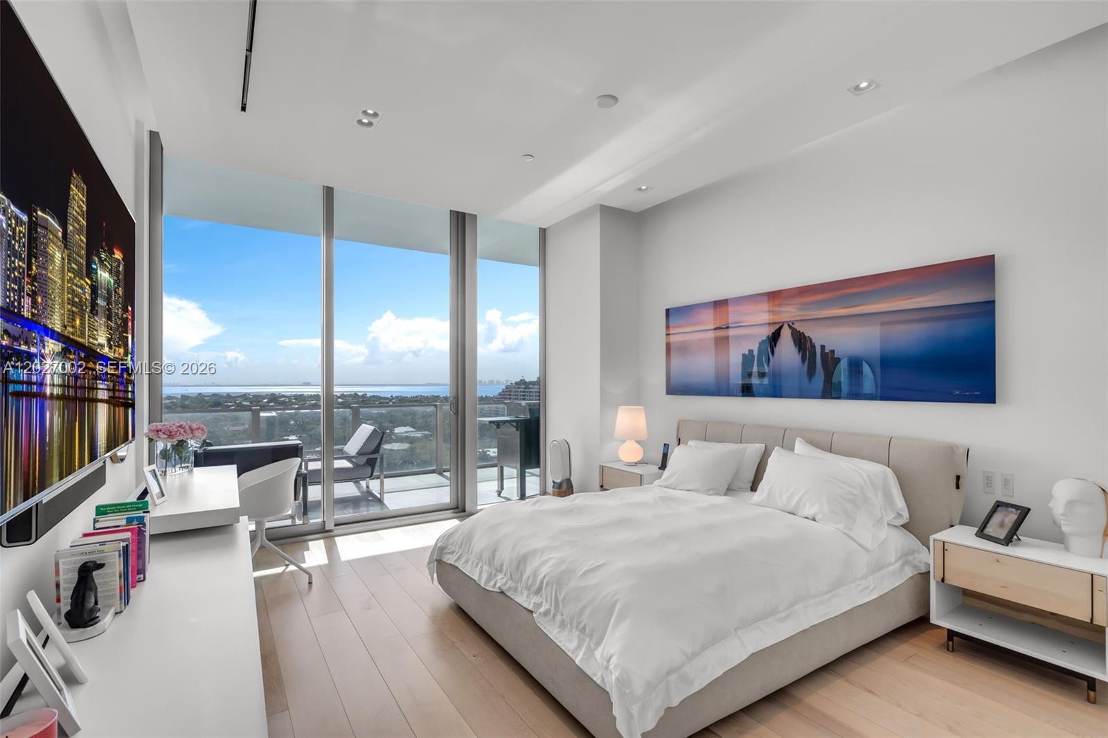 350 Ocean Drive Lph2n Property Photo 42