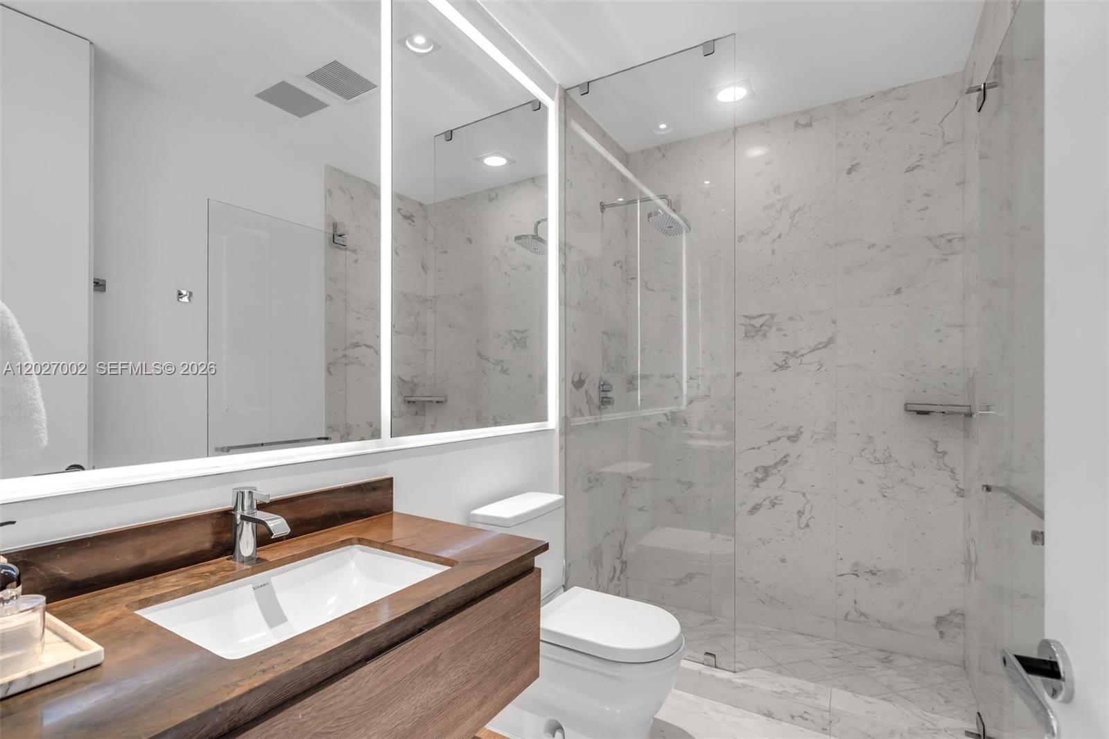 350 Ocean Drive Lph2n Property Photo 45