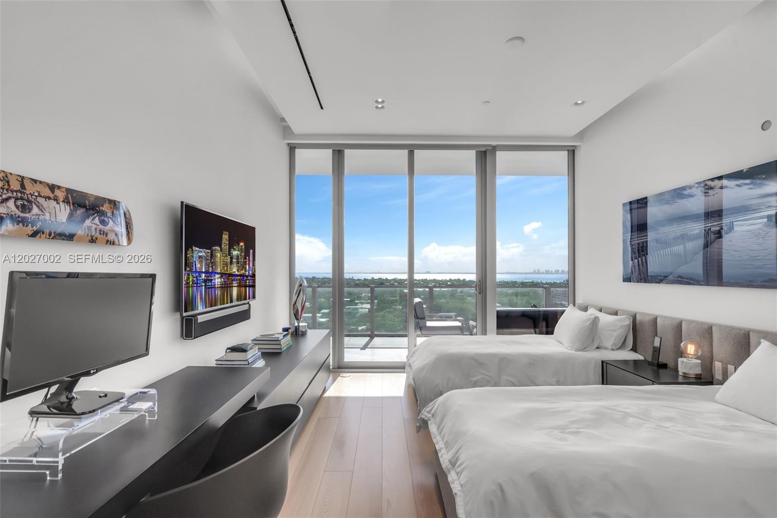 350 Ocean Drive Lph2n Property Photo 46
