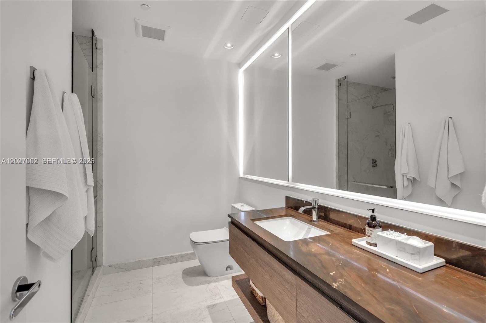 350 Ocean Drive Lph2n Property Photo 55