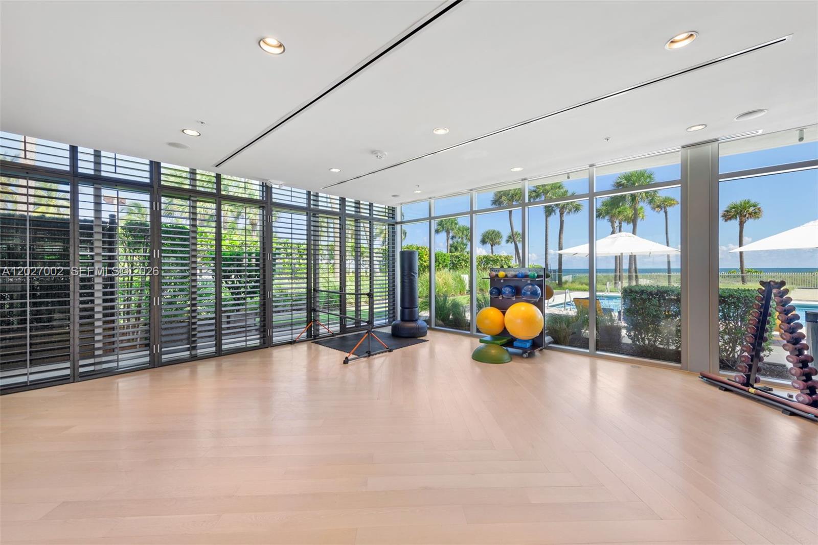 350 Ocean Drive Lph2n Property Photo 78