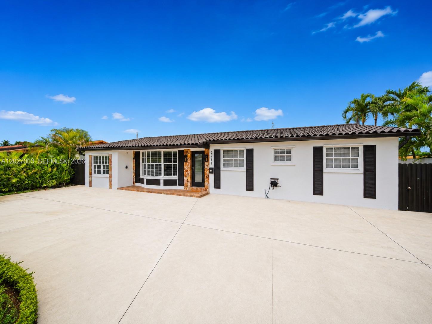 2761 Sw 92nd Place Property Photo 1