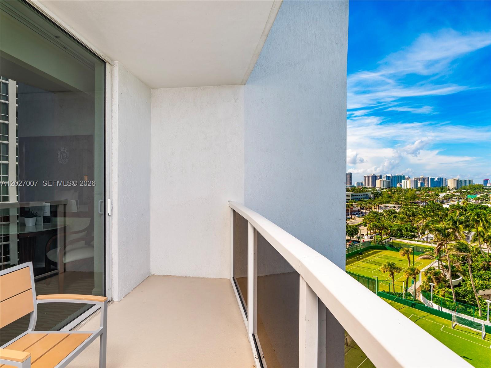 18001 Collins Avenue 1506 Property Photo 6