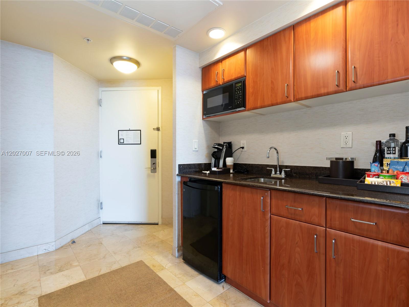 18001 Collins Avenue 1506 Property Photo 16