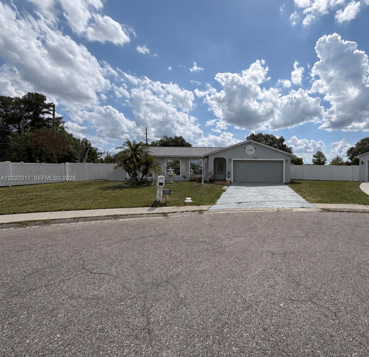 4162 Kingsbridge Drive Property Photo 1