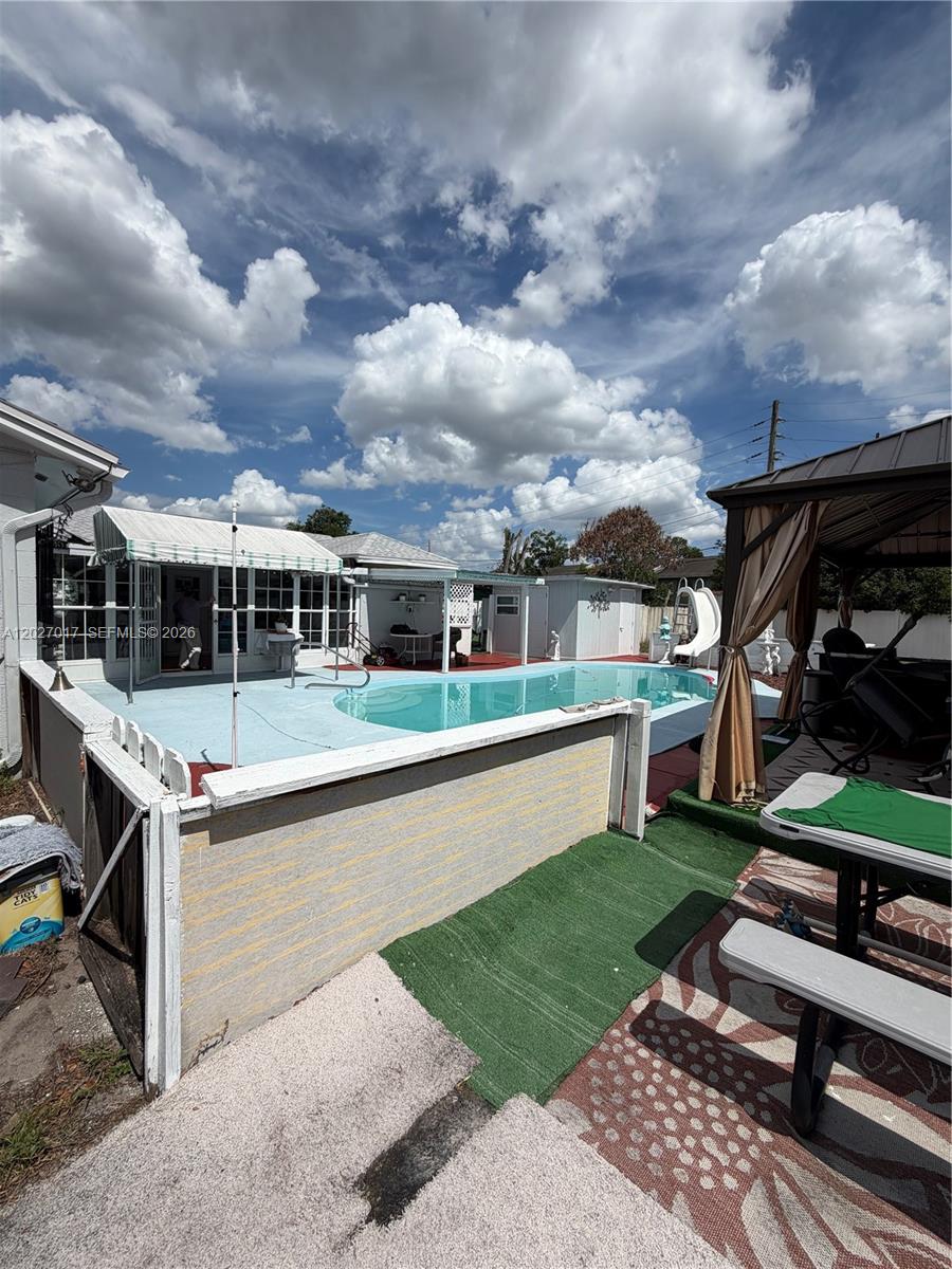 4162 Kingsbridge Drive Property Photo 16