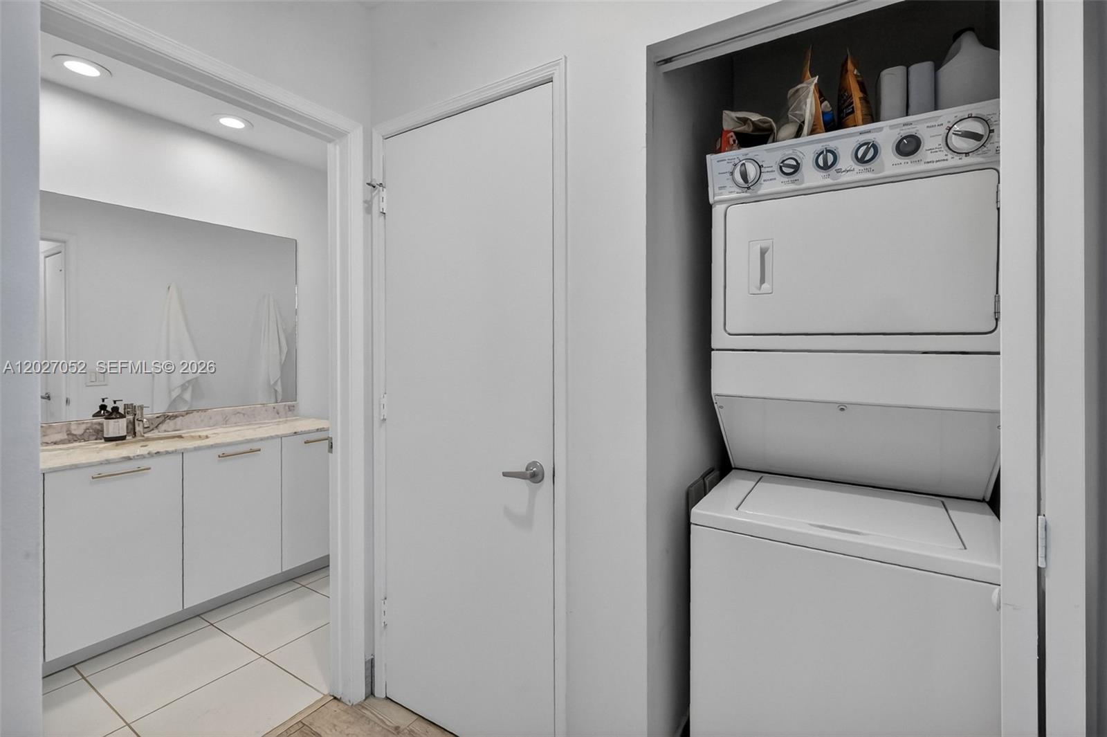 950 Brickell Bay Drive 4504 Property Photo 12