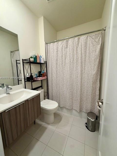 A12027074 Property Photo 5
