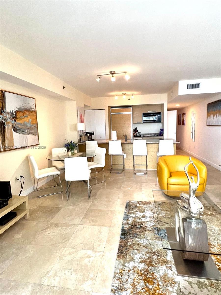 1830 S Ocean Drive 1812 Property Photo 2
