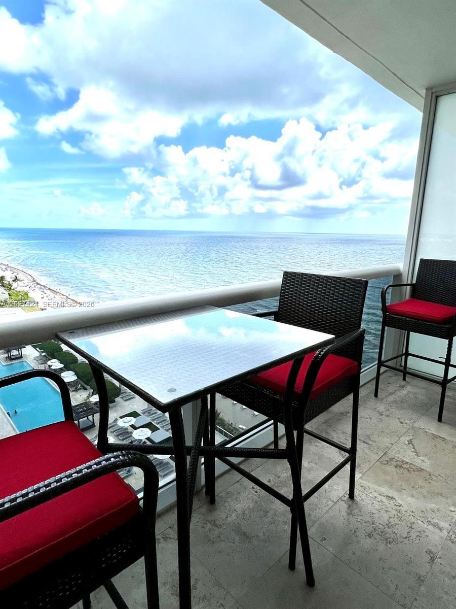 1830 S Ocean Drive 1812 Property Photo 12