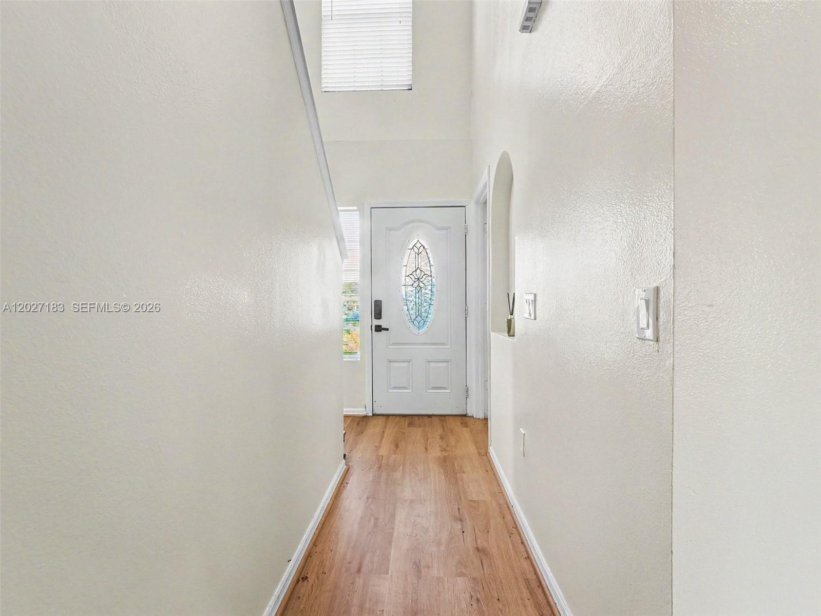 945 Gateshead Property Photo 3