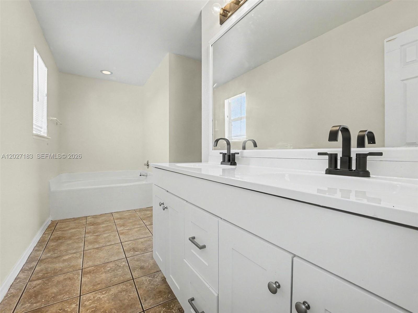 945 Gateshead Property Photo 17