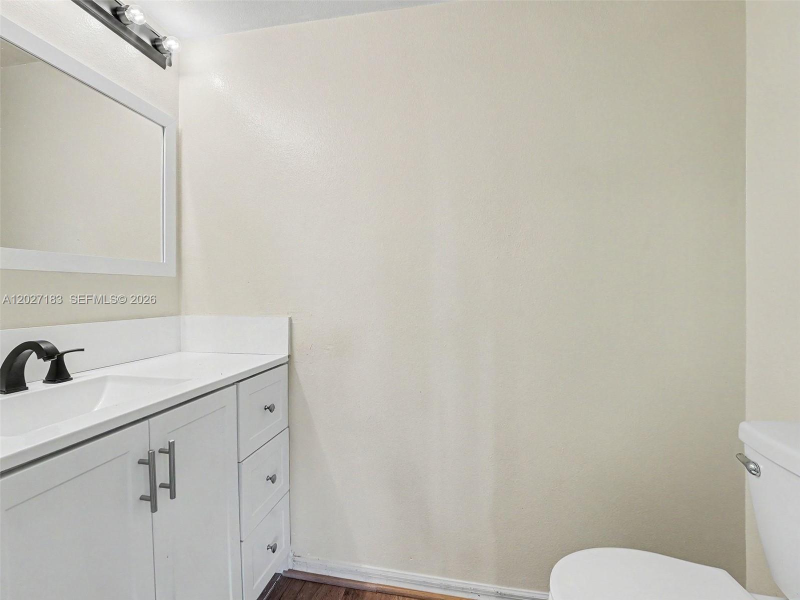 945 Gateshead Property Photo 18