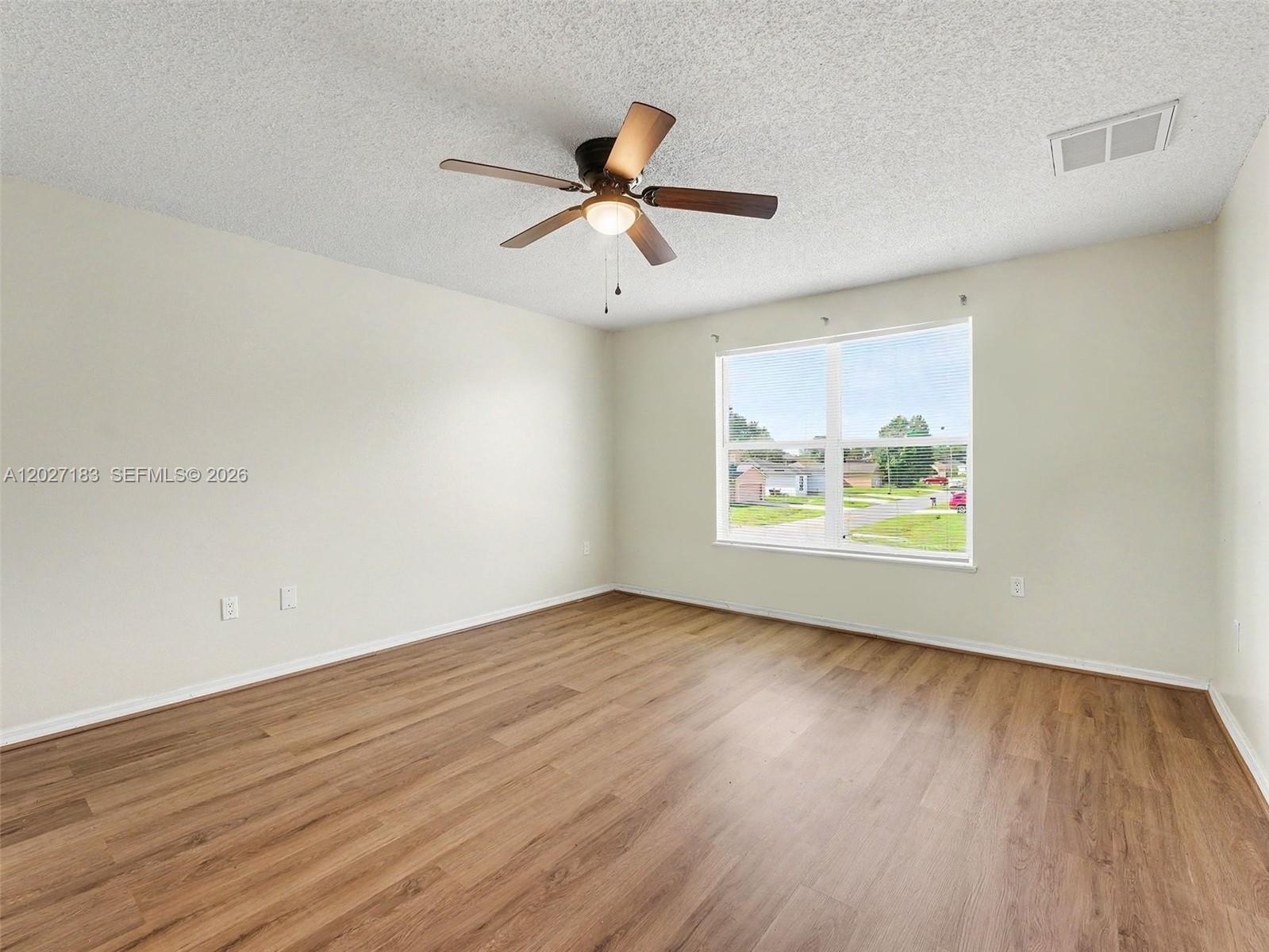 945 Gateshead Property Photo 19