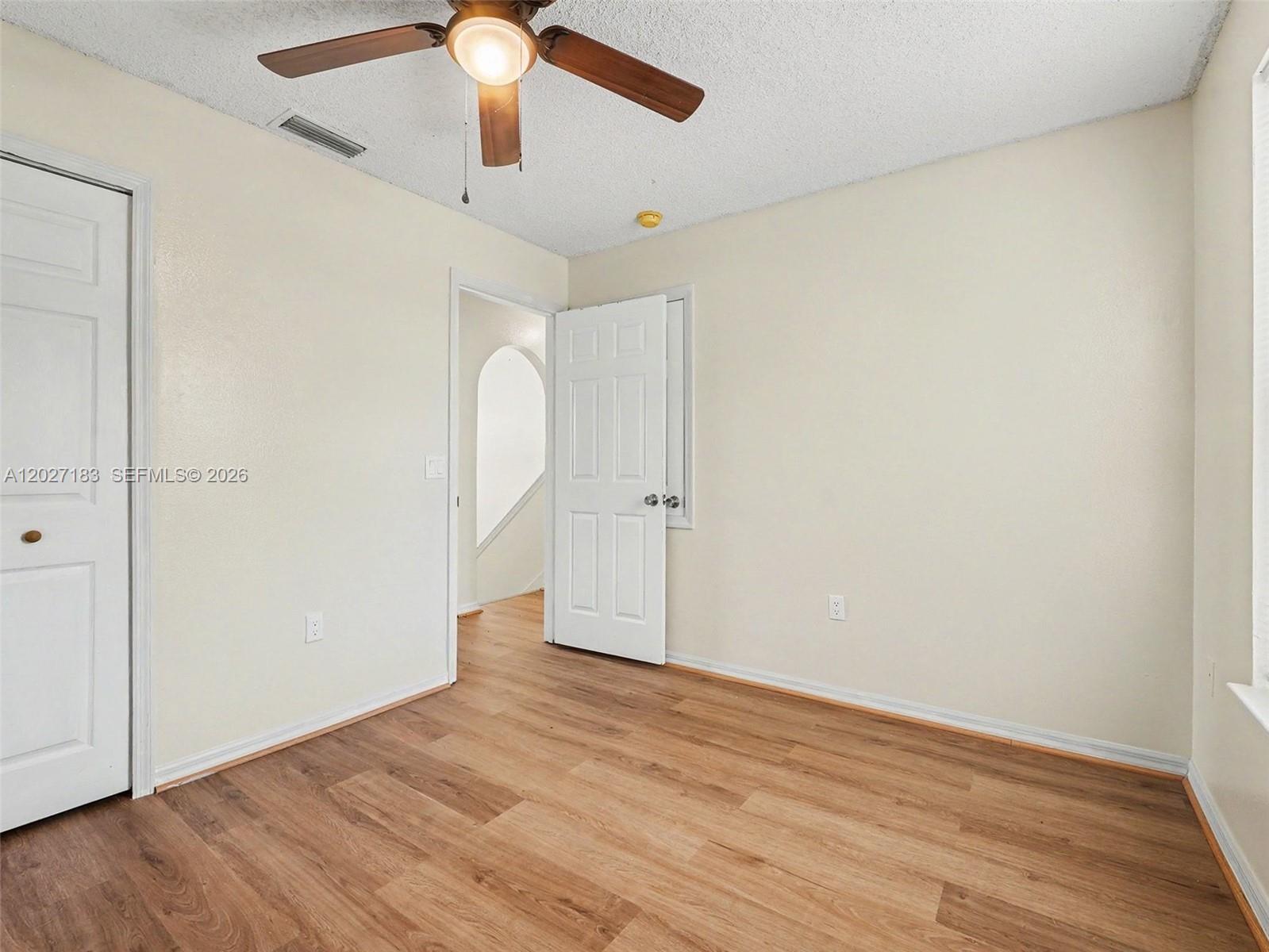 945 Gateshead Property Photo 20