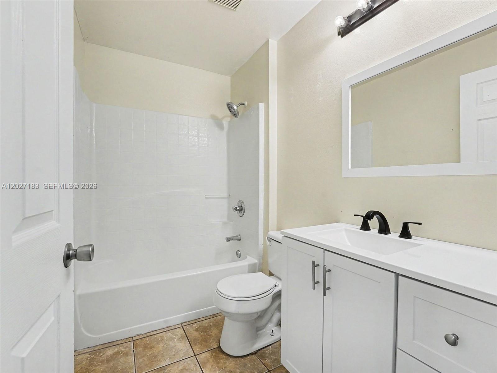 945 Gateshead Property Photo 22