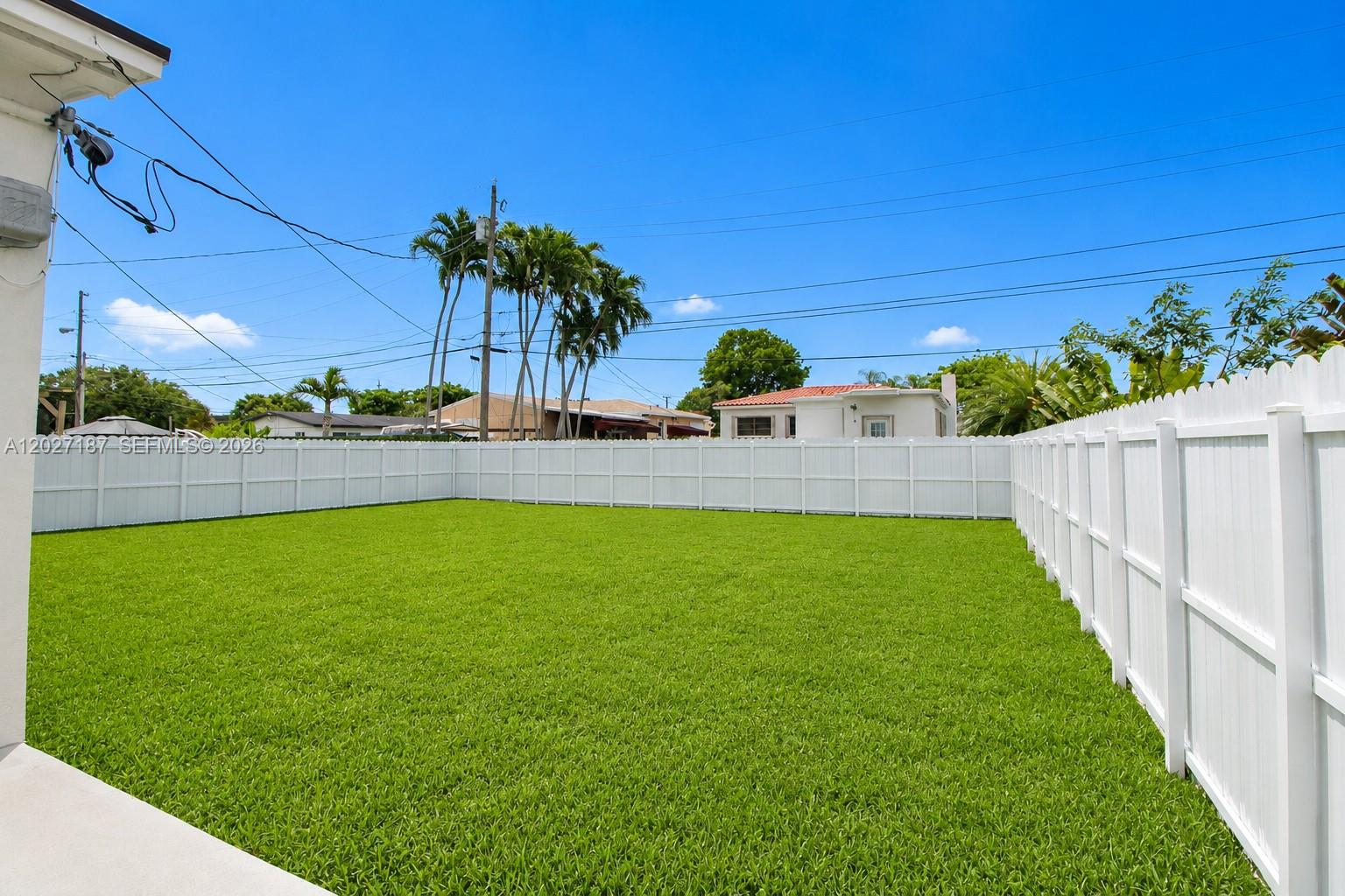 6748 Sw 38th Street Property Photo 21