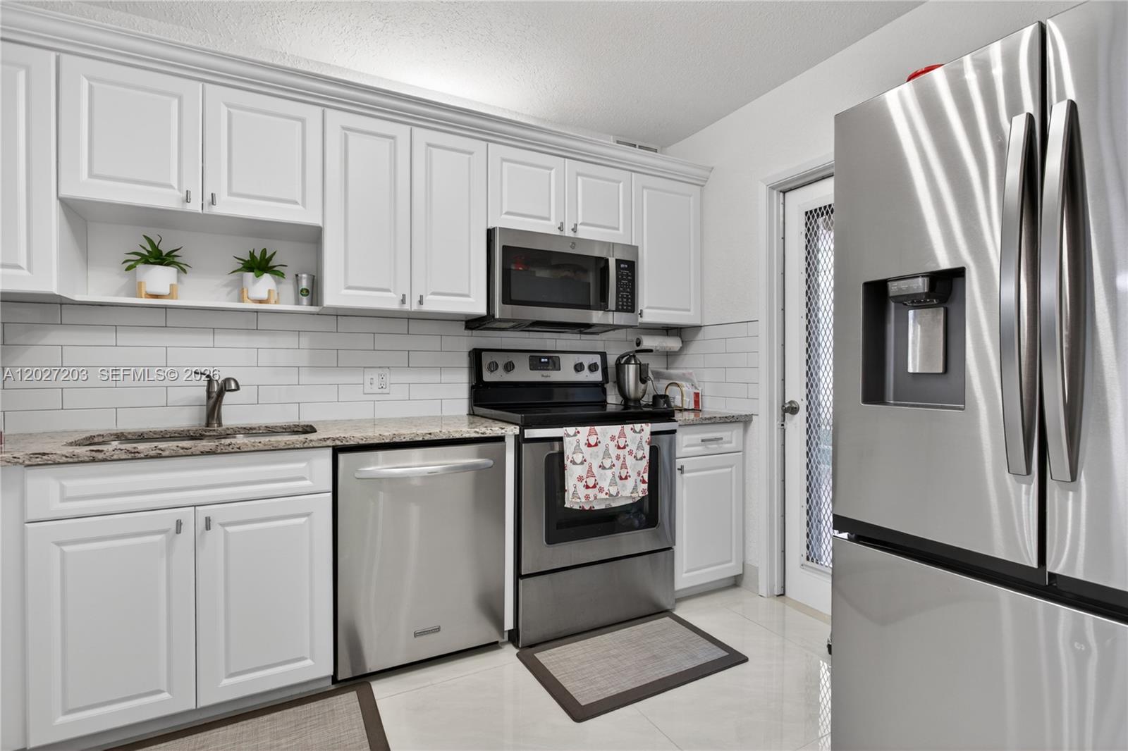 A12027203 Property Photo 9