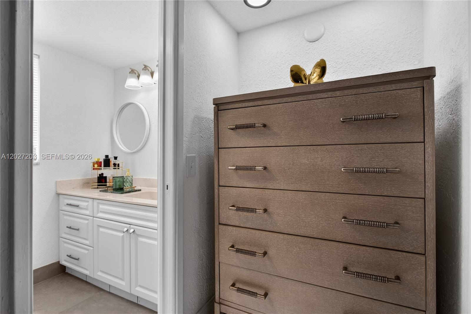 A12027203 Property Photo 14