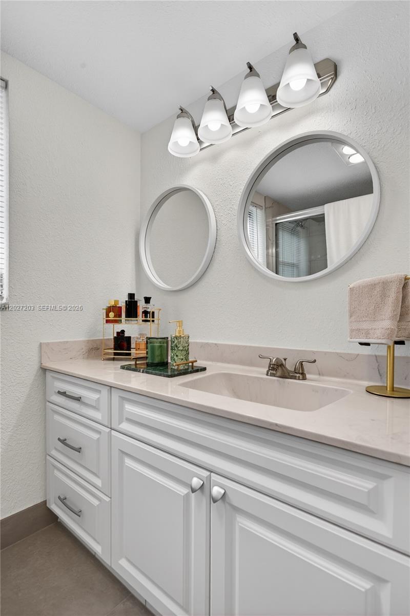 A12027203 Property Photo 16