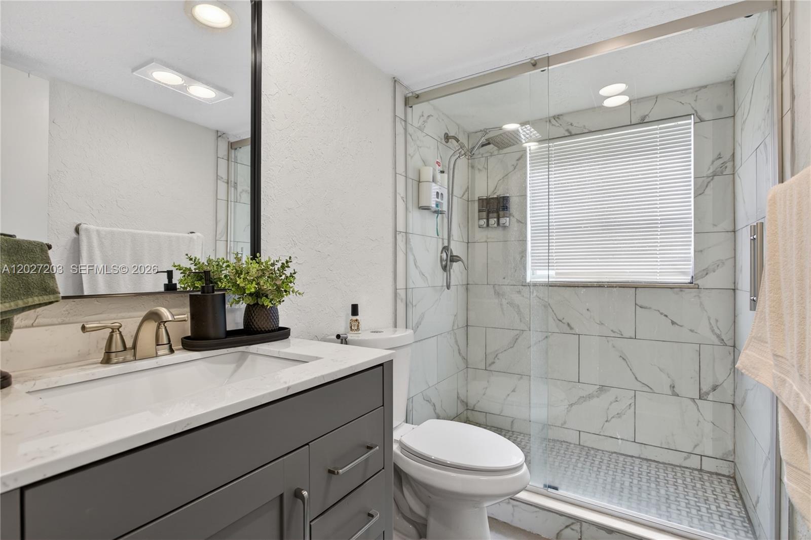 A12027203 Property Photo 27