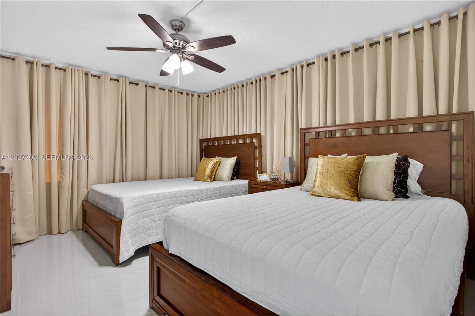 A12027203 Property Photo 29