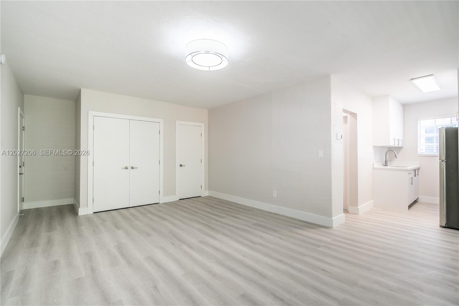 2418 Flamingo Drive 7 Property Photo 4