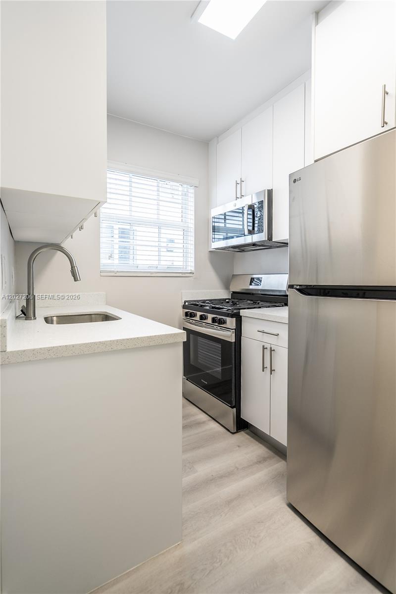 2418 Flamingo Drive 7 Property Photo 6