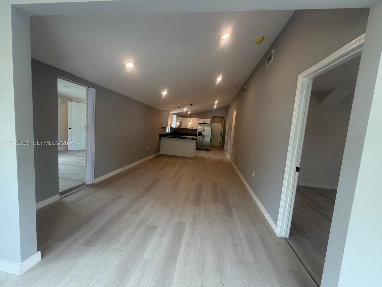 2331 Randall Street Property Photo 2
