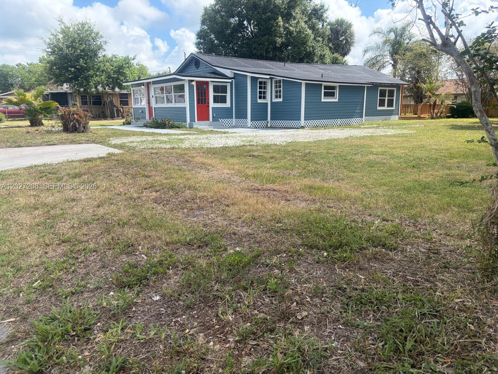 2331 Randall Street Property Photo 28