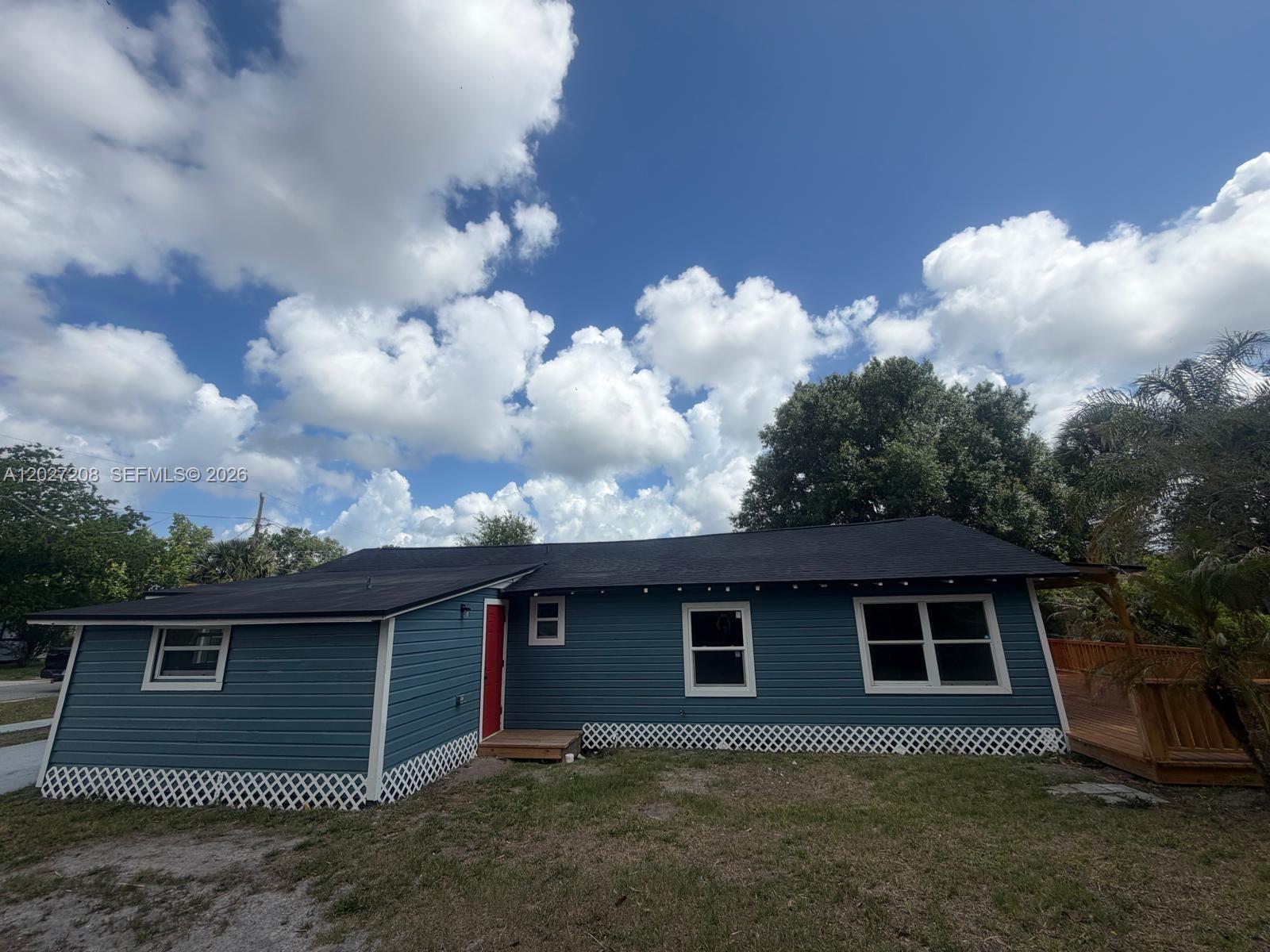 2331 Randall Street Property Photo 29