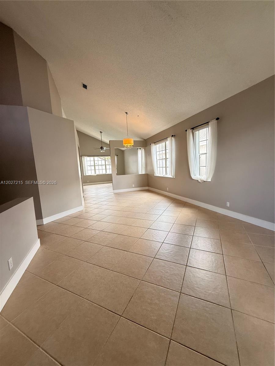 300 Cameron Drive Property Photo 4