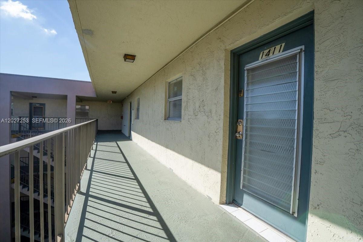 1800 Sw 81st Avenue 1411 Property Photo 6
