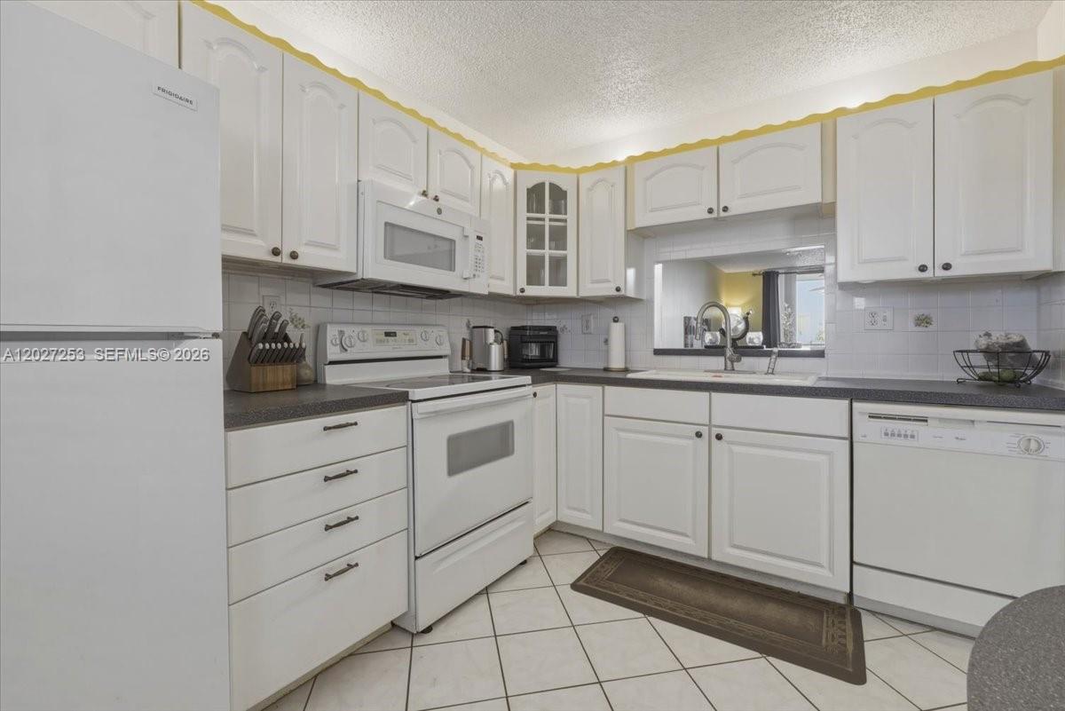 1800 Sw 81st Avenue 1411 Property Photo 21